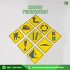Rambu Peringatan - Keamanan Peralatan Jalan 1